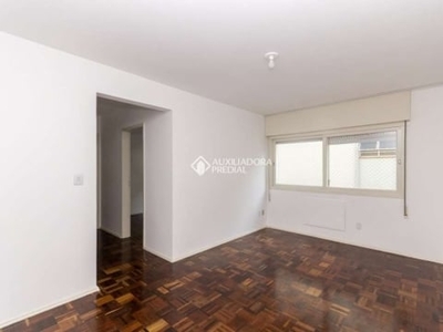 Apartamento com 2 quartos para alugar na avenida cristóvão colombo, 462, floresta, porto alegre, 55 m2 por r$ 1.600