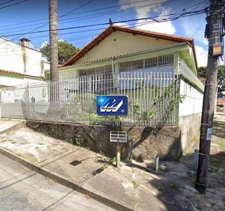 Casa com 2 quartos à venda no bairro Pirajá, 227m²
