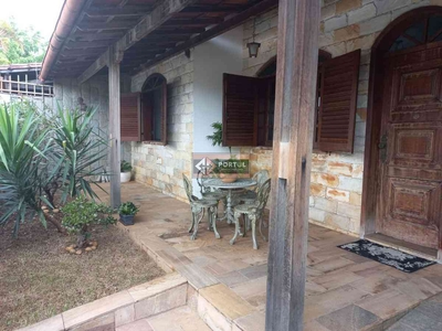 Casa com 2 quartos à venda no bairro Planalto, 118m²