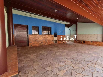 Casa com 2 quartos à venda no bairro Planalto Verde, 150m²