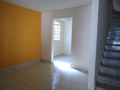 Casa com 2 quartos à venda no bairro São Gabriel, 70m²