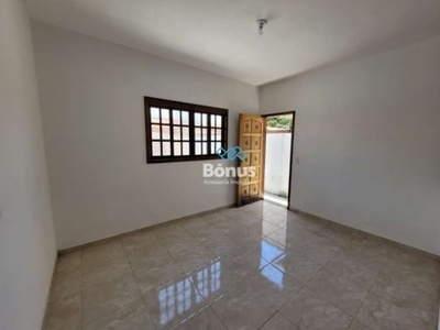 Casa com 3 dormitórios à venda r$ 380.000,00