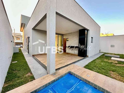 Casa com 3 quartos à venda no bairro Jardins Porto, 306m²