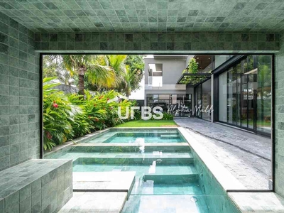 Casa com 5 quartos à venda no bairro Residencial Goiânia Golfe Clube, 550m²