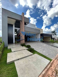 Casa em Condomínio com 3 quartos à venda no bairro Brasília/Plano Piloto, 300m²