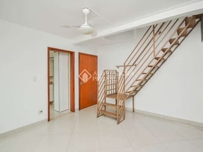 Cobertura com 2 quartos para alugar na rua erechim, 269, nonoai, porto alegre, 179 m2 por r$ 1.590
