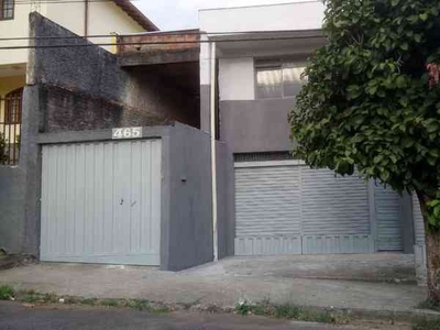 Galpão para alugar no bairro Palmeiras, 70m²