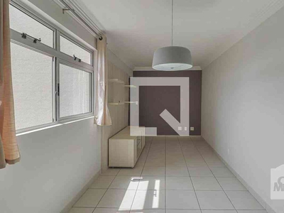 Apartamento com 3 quartos à venda no bairro Sagrada Família, 70m²