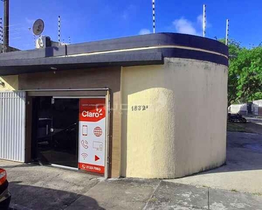 Casa comercial c/4 salas em esquina - Rua da Saudade