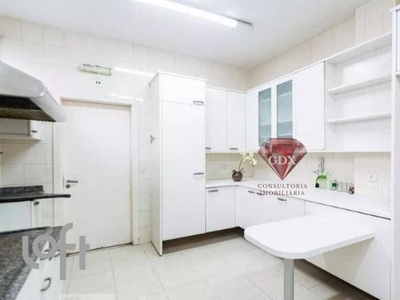 Apartamento à venda em Bela Vista com 400 m², 3 quartos, 1 suíte, 1 vaga