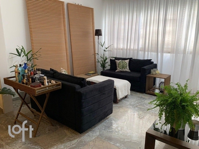 Apartamento à venda em Copacabana com 140 m², 3 quartos, 1 suíte, 1 vaga