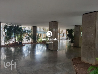 Apartamento à venda em Funcionários com 200 m², 4 quartos, 1 suíte, 2 vagas