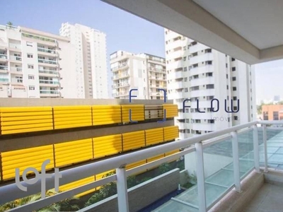 Apartamento à venda em Santo Amaro com 46 m², 1 quarto, 1 vaga
