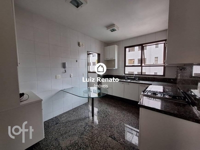 Apartamento à venda em Savassi com 162 m², 4 quartos, 2 suítes, 3 vagas