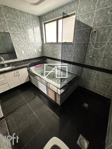 Apartamento à venda em São José com 160 m², 4 quartos, 2 suítes, 6 vagas