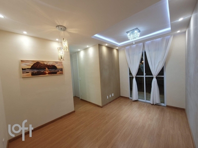 Apartamento à venda em Taquara com 45 m², 2 quartos