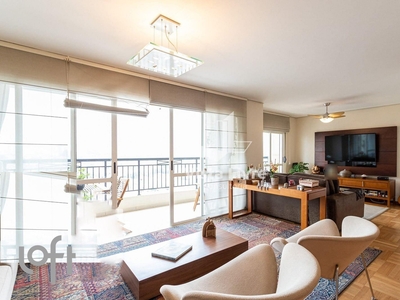Apartamento à venda em Vila Romana com 132 m², 3 quartos, 2 suítes, 2 vagas