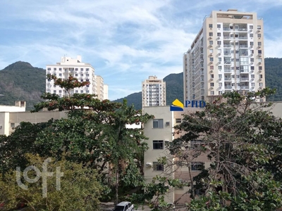 Apartamento à venda em Jacarepaguá com 52 m², 2 quartos, 2 vagas