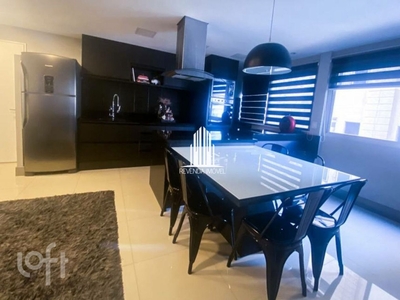 Apartamento à venda em Vila Olímpia com 53 m², 2 quartos, 1 vaga