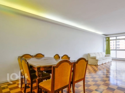 Apartamento à venda em Vila Mariana com 138 m², 3 quartos, 1 suíte, 2 vagas