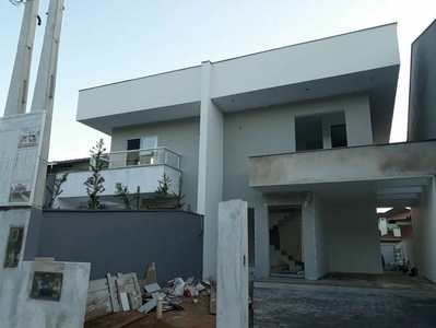 Casa à venda no bairro Bom Retiro em Joinville