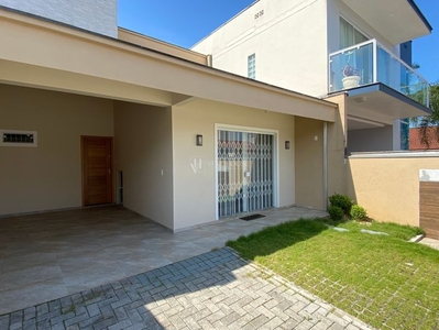 Casa à venda no bairro Itacolomi em Balneário Piçarras