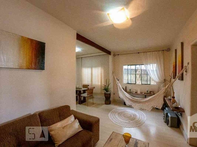 Casa com 3 quartos à venda no bairro Padre Eustáquio, 480m²