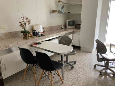 Sala à venda no bairro Funcionários, 80m²