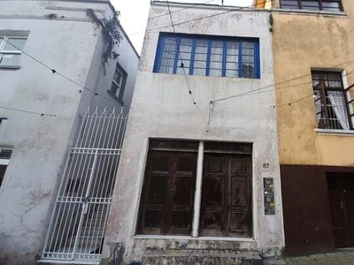 Sala Comercial no Centro HistóricoCom 60M² 01 Banheiro01 Deposito Ótima localização Próxi