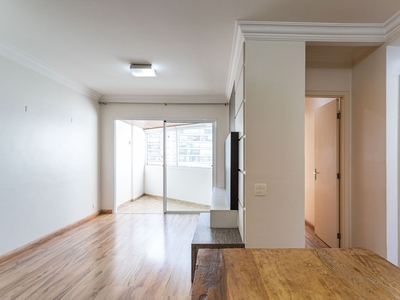 Apartamento à venda em Campo Belo com 80 m², 3 quartos, 1 suíte, 2 vagas