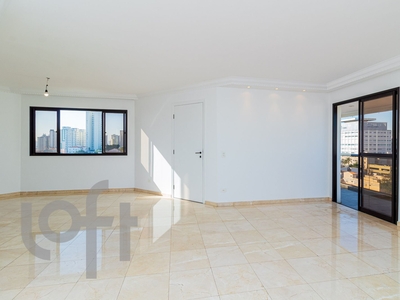 Apartamento à venda em Mooca com 140 m², 3 quartos, 1 suíte, 3 vagas