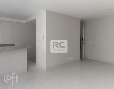 Apartamento à venda em Savassi com 81 m², 3 quartos, 1 suíte, 2 vagas