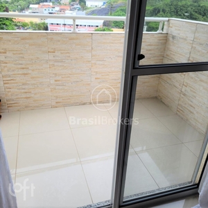 Apartamento à venda em Taquara com 55 m², 2 quartos, 1 vaga