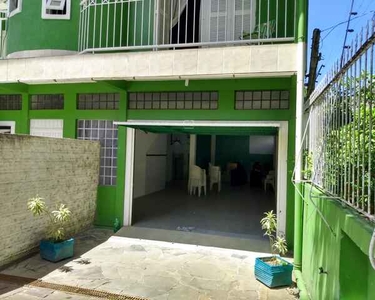 ![CDATA[Casa para Venda - 406m², 4 dormitórios, sendo 1 suites, 3 vagas - Restinga]]