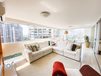 Apartamento à venda em Barra da Tijuca com 300 m², 4 quartos, 1 suíte, 2 vagas