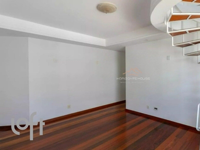 Apartamento à venda em Padre Eustáquio com 140 m², 3 quartos, 1 suíte, 2 vagas