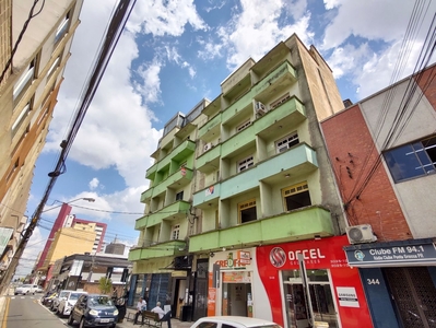 Apartamento Duplex em Centro, Ponta Grossa/PR de 325m² 6 quartos à venda por R$ 300.000,00 ou para locação R$ 3.000,00/mes