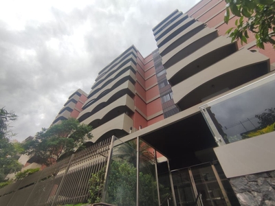 Apartamento em Centro, Londrina/PR de 177m² 3 quartos para locação R$ 2.800,00/mes