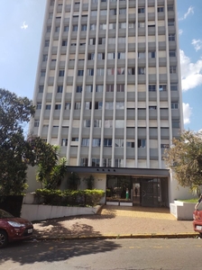 Apartamento em Centro, Piracicaba/SP de 157m² 3 quartos para locação R$ 1.500,00/mes