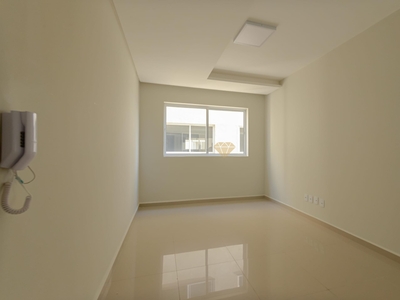 Apartamento em Oficinas, Ponta Grossa/PR de 10m² 1 quartos à venda por R$ 750.000,00 ou para locação R$ 2.800,00/mes