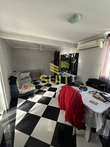 Apartamento em Conjunto Habitacional Presidente Castelo Branco, Carapicuíba/SP de 52m² 2 quartos à venda por R$ 154.000,00