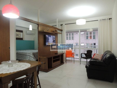 Apartamento em Gonzaga, Santos/SP de 57m² 1 quartos para locação R$ 3.500,00/mes
