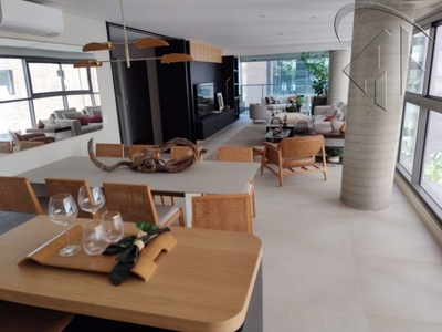 Apartamento em Jardim Paulista, São Paulo/SP de 145m² 3 quartos à venda por R$ 3.443.333,00