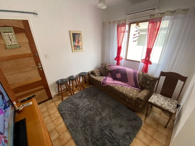 Apartamento em Vila Guilhermina, Praia Grande/SP de 45m² 1 quartos à venda por R$ 189.800,00