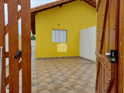 Casa em Balneário Gaivotas, Itanhaém/SP de 67m² 2 quartos à venda por R$ 218.900,00