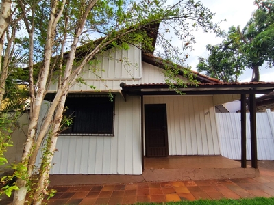 Casa em Boa Vista, Londrina/PR de 186m² 3 quartos à venda por R$ 439.000,00