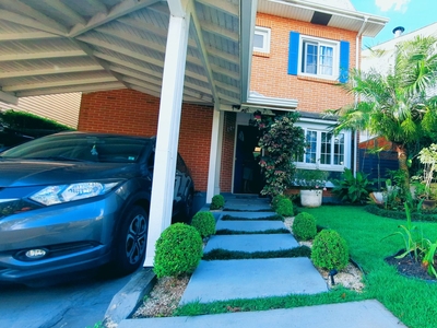 Casa em Bosque do Vianna, Cotia/SP de 230m² 4 quartos à venda por R$ 1.399.000,00