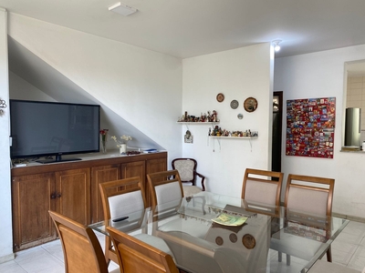 Casa em Camargos, Belo Horizonte/MG de 265m² 3 quartos à venda por R$ 949.000,00