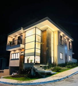 Casa em Campo Comprido, Curitiba/PR de 428m² 4 quartos à venda por R$ 3.499.000,00