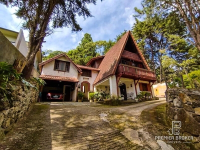 Casa em Cascata dos Amores, Teresópolis/RJ de 137m² 3 quartos à venda por R$ 779.000,00